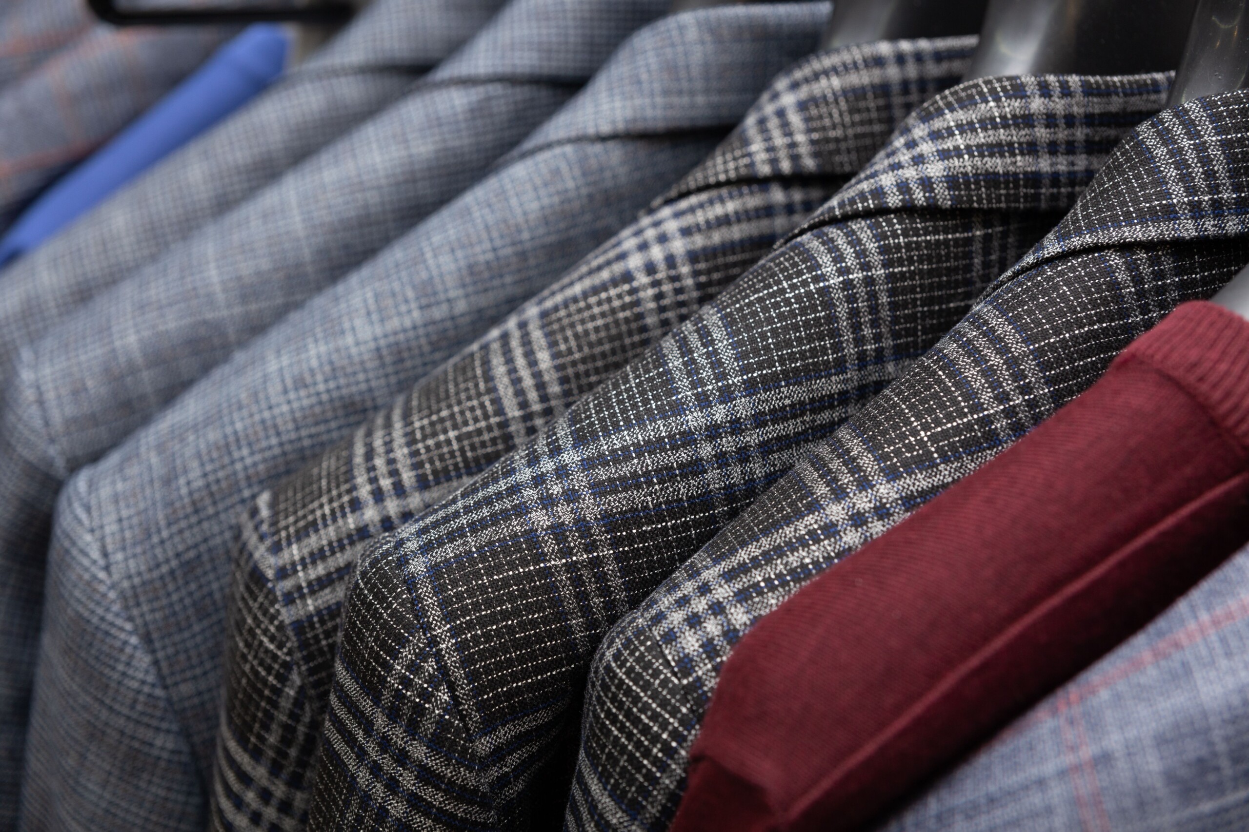 Bespoke và made to measure khác nhau như thế nào